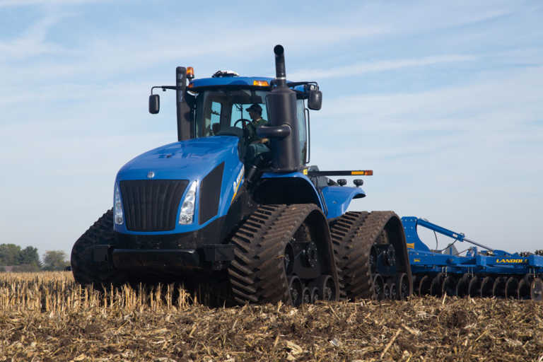 CNH Industrial rachète ATI Tracks FARM Connexion