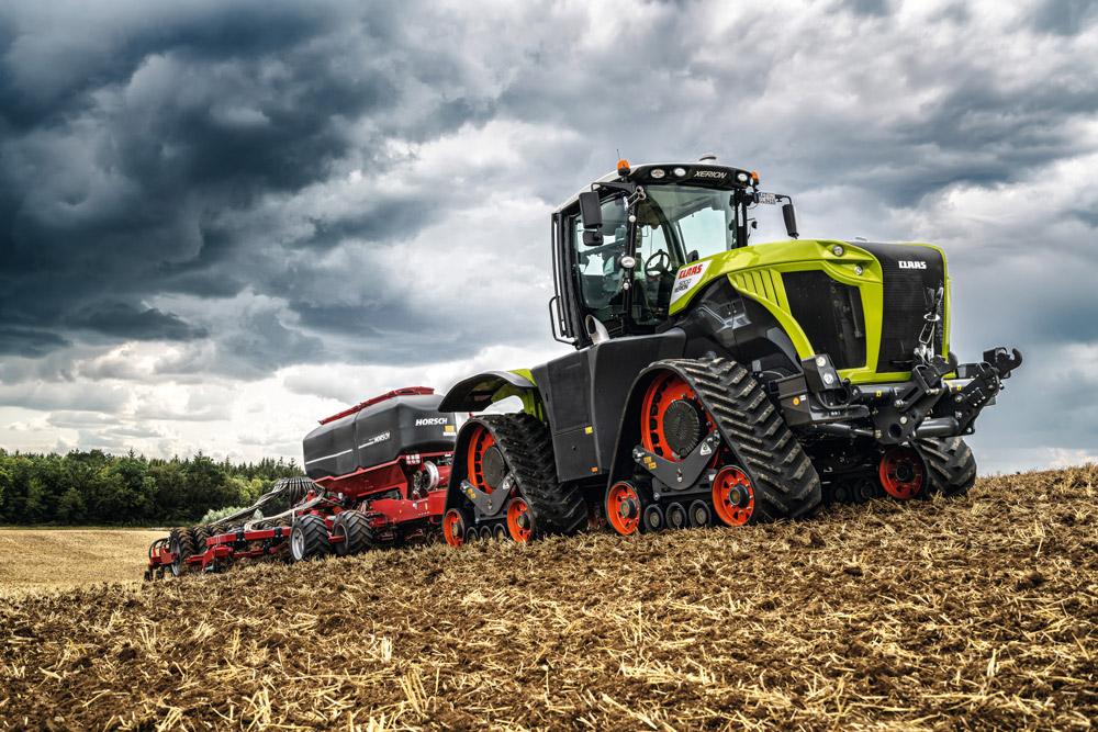 CLAAS : Des chenilles ou des roues pour les Xerion Stage V – FARM Connexion