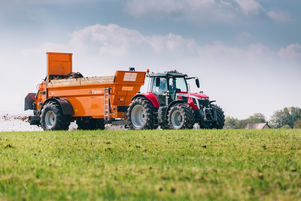 Nouveau design pour la série de tracteur Massey Ferguson 7S - Le