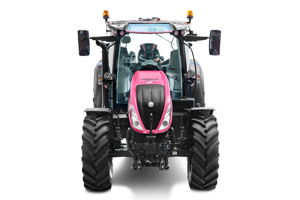 Un New Holland T5 endosse le maillot rose au Giro d'Italia – FARM