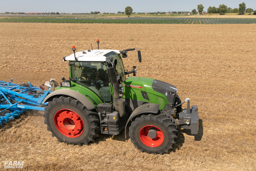 Tracteurs Fendt 700 Vario Gen 7 : performance rime avec polyvalence