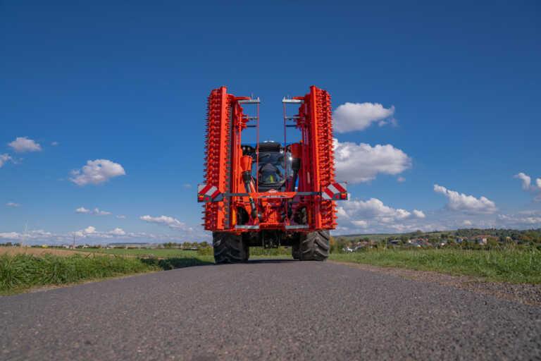 Kuhn lance les herses rotatives HR 1030 R en 5 et 6 mètres – FARM Connexion