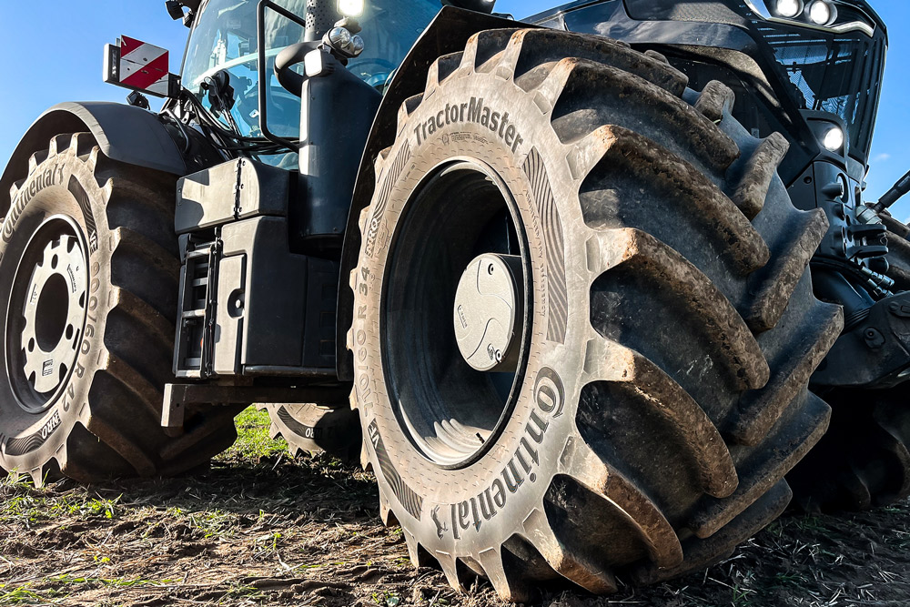 Continental lance un pneumatique pour grosses machines – FARM Connexion