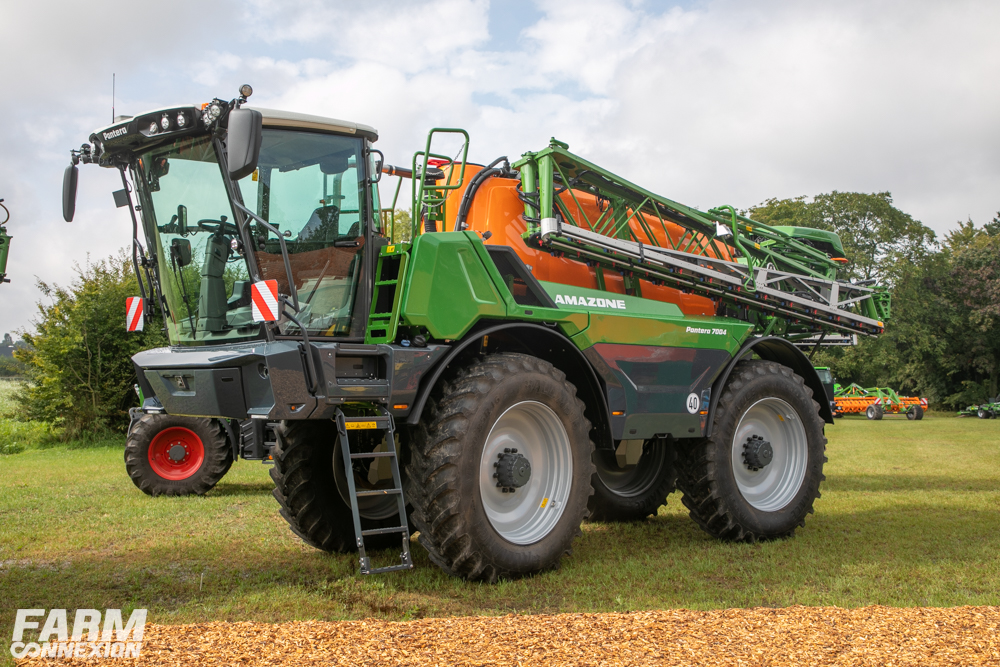 Agritechnica 2023 : e dévoile le Pantera 7004 – FARM Connexion