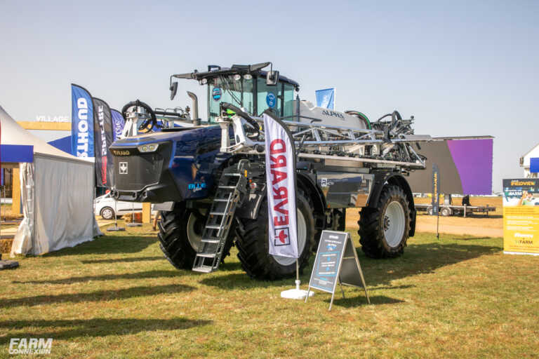 Evrard : L’Alpha désormais en Blue Edition – FARM Connexion